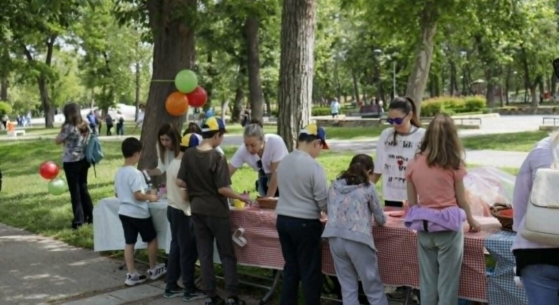 Τιμώντας την ημέρα της μητέρας στο Πάρκο Αλκαζάρ